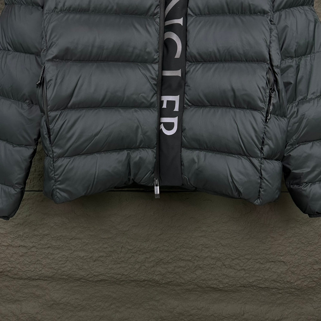 Moncler Down Feather Coat Long Sleeved For Men #1262656