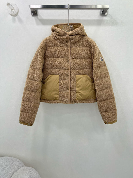 Moncler Down Feather Coat Long Sleeved For Women #1264008