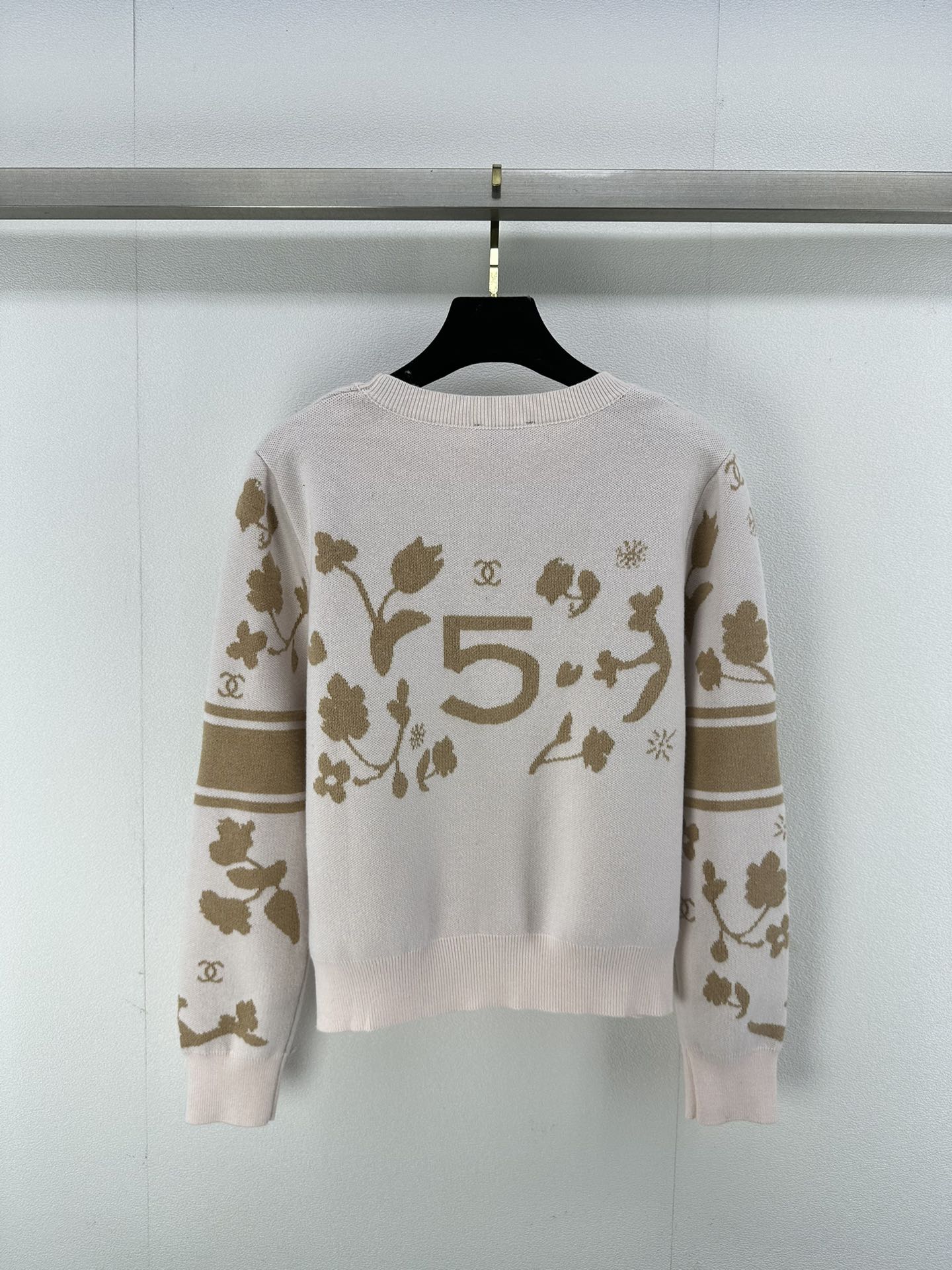 Chanel Sweaters Long Sleeved For Women #1264106