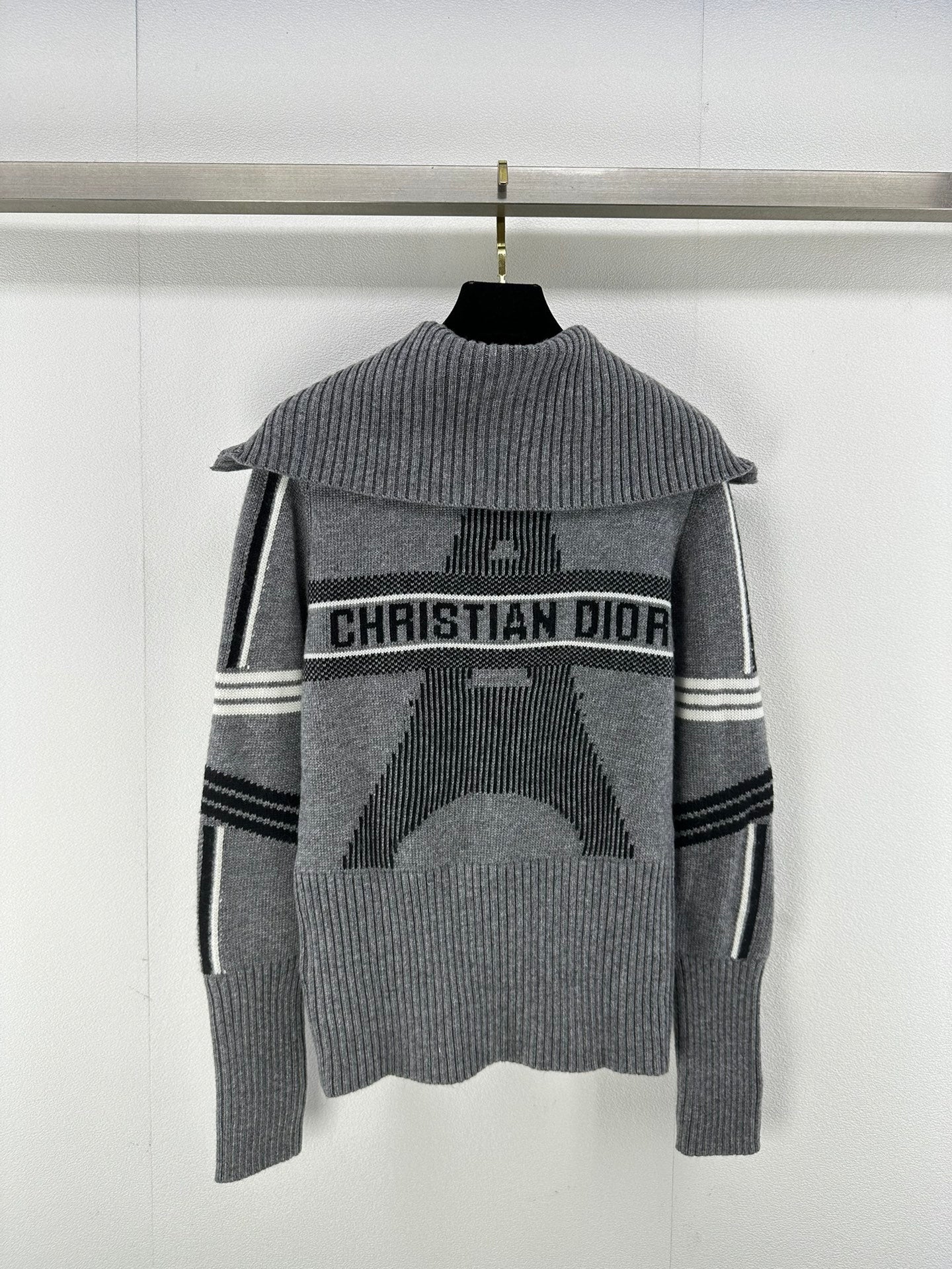 Christian Dior Sweaters Long Sleeved For Women #1264199