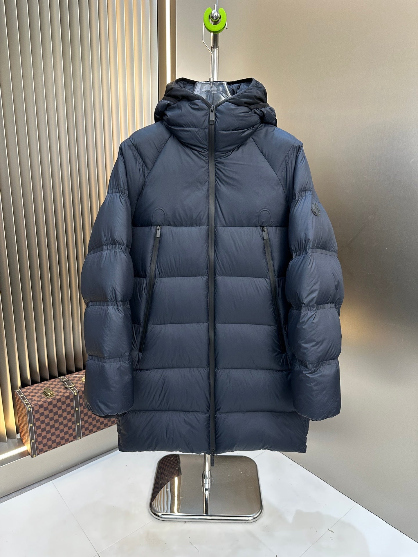 Moncler Down Feather Coat Long Sleeved For Men #1264250