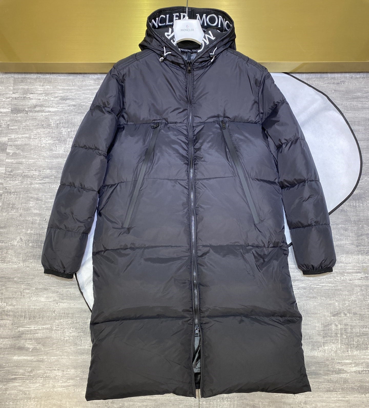 Moncler Down Feather Coat Long Sleeved For Men #1264253