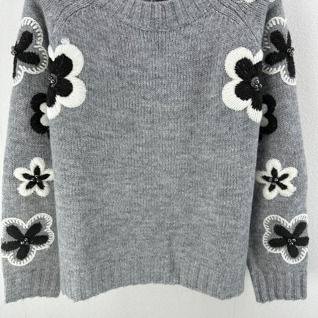 Valentino Sweaters Long Sleeved For Women #1264328