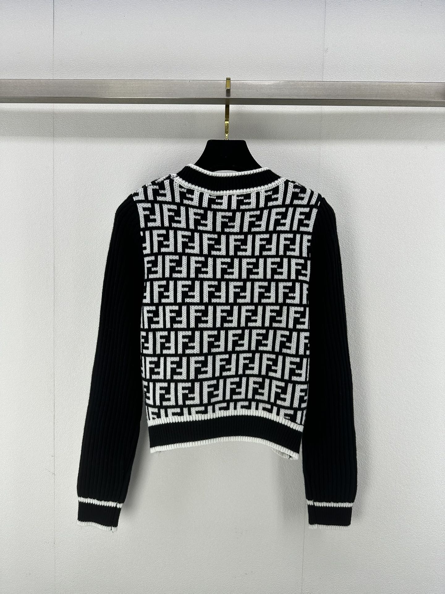 Fendi Sweaters Long Sleeved For Women #1264366