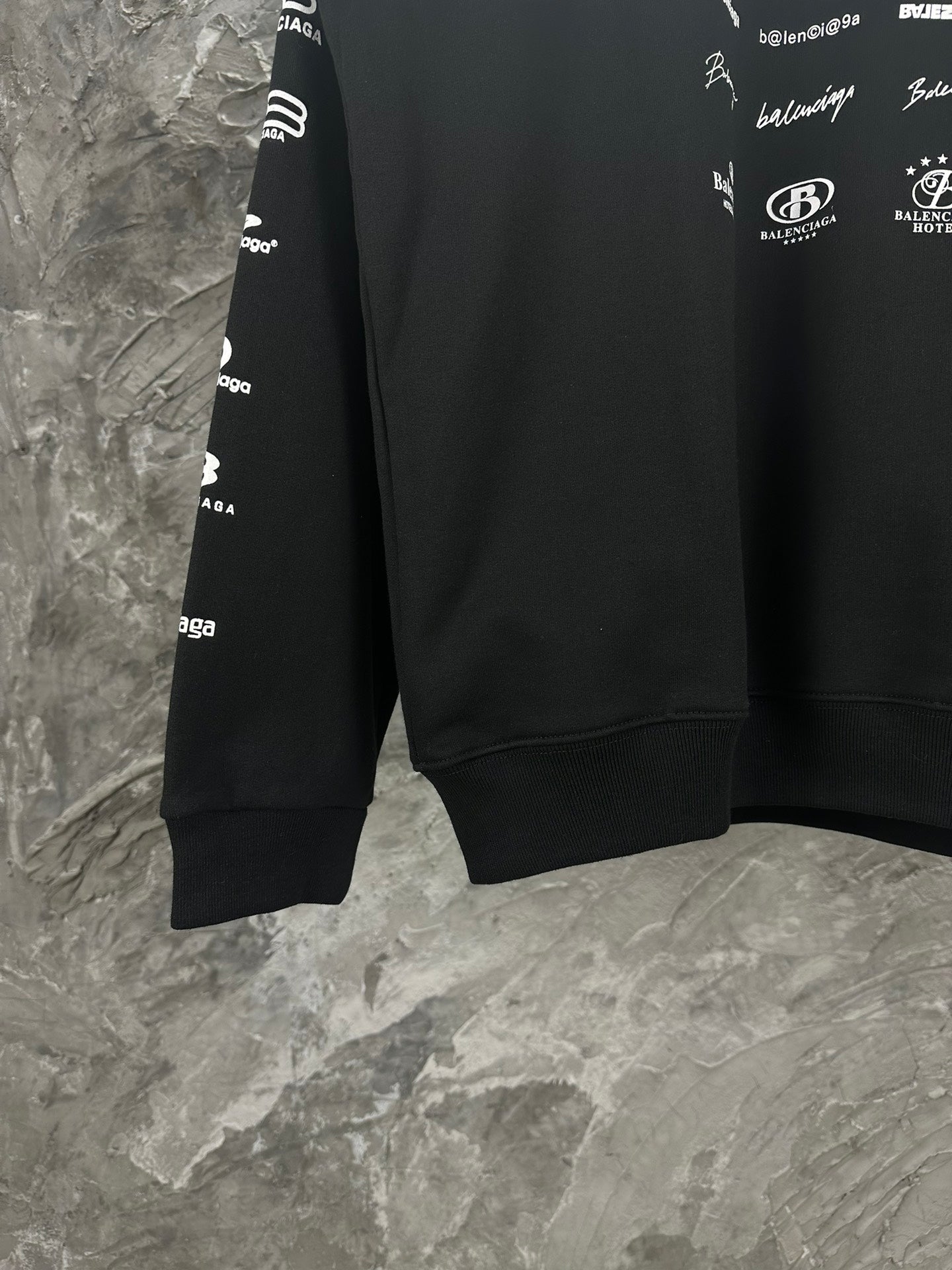 Balenciaga Hoodies Long Sleeved For Men #1266956