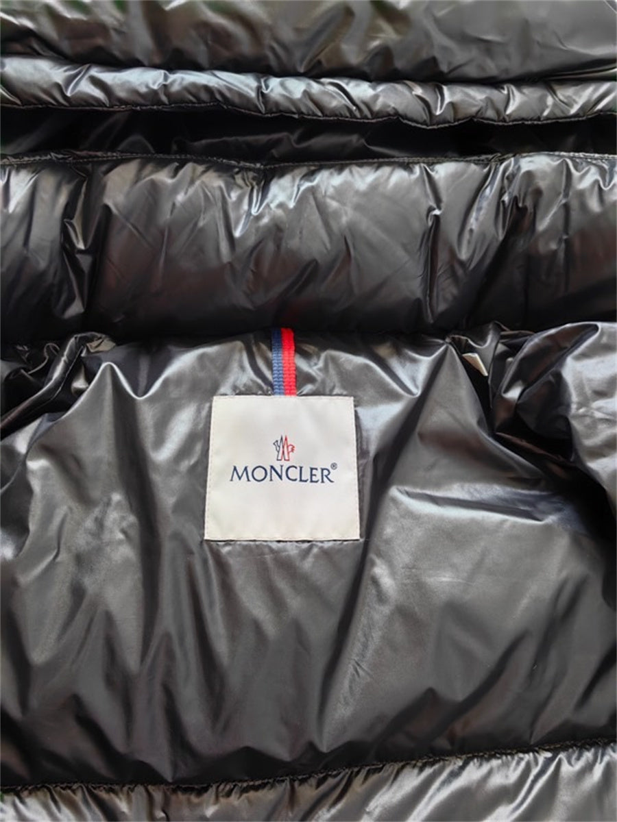 Moncler Down Feather Coat Long Sleeved For Men #1267575