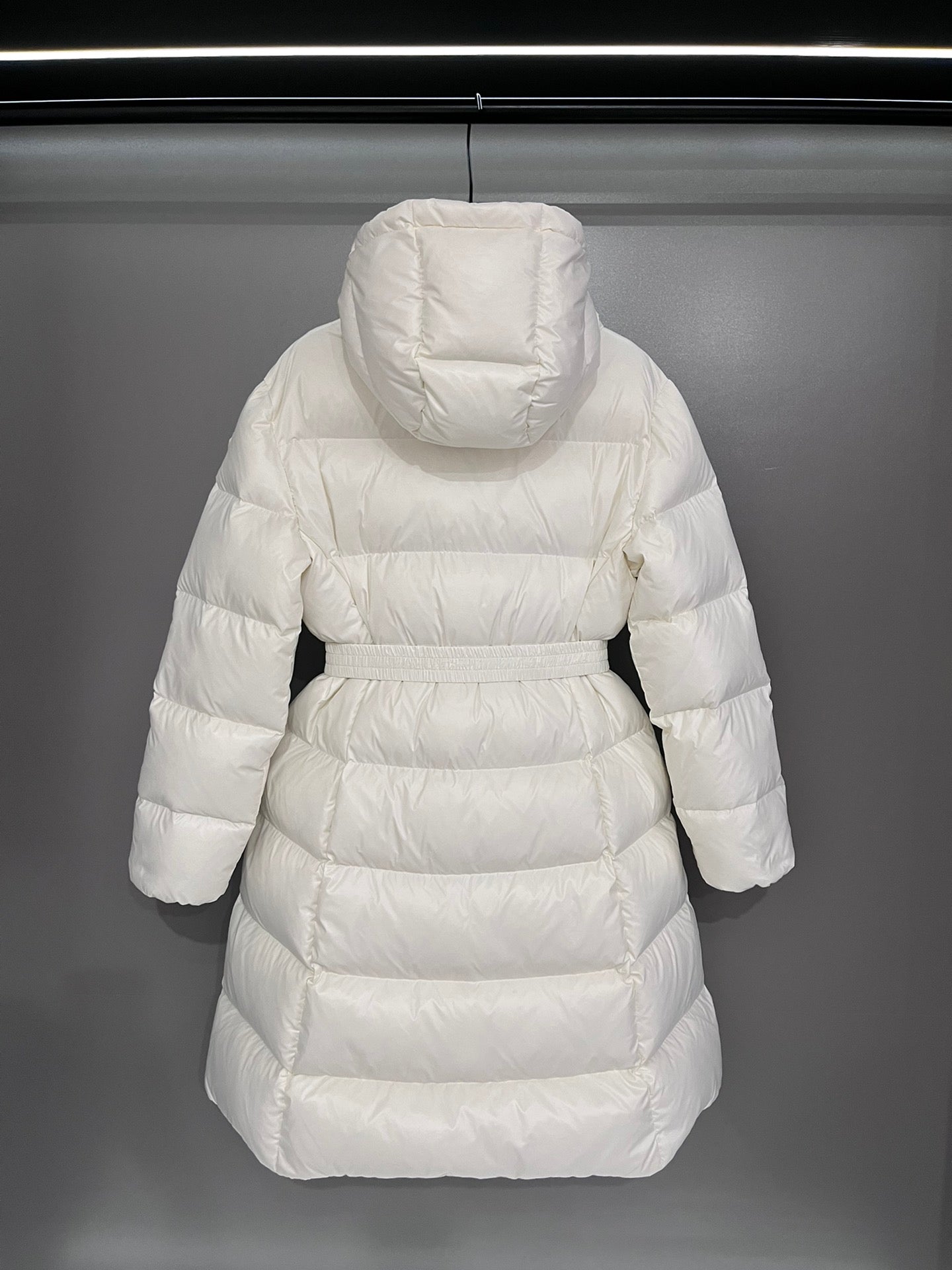 Moncler Down Feather Coat Long Sleeved For Women #1267756