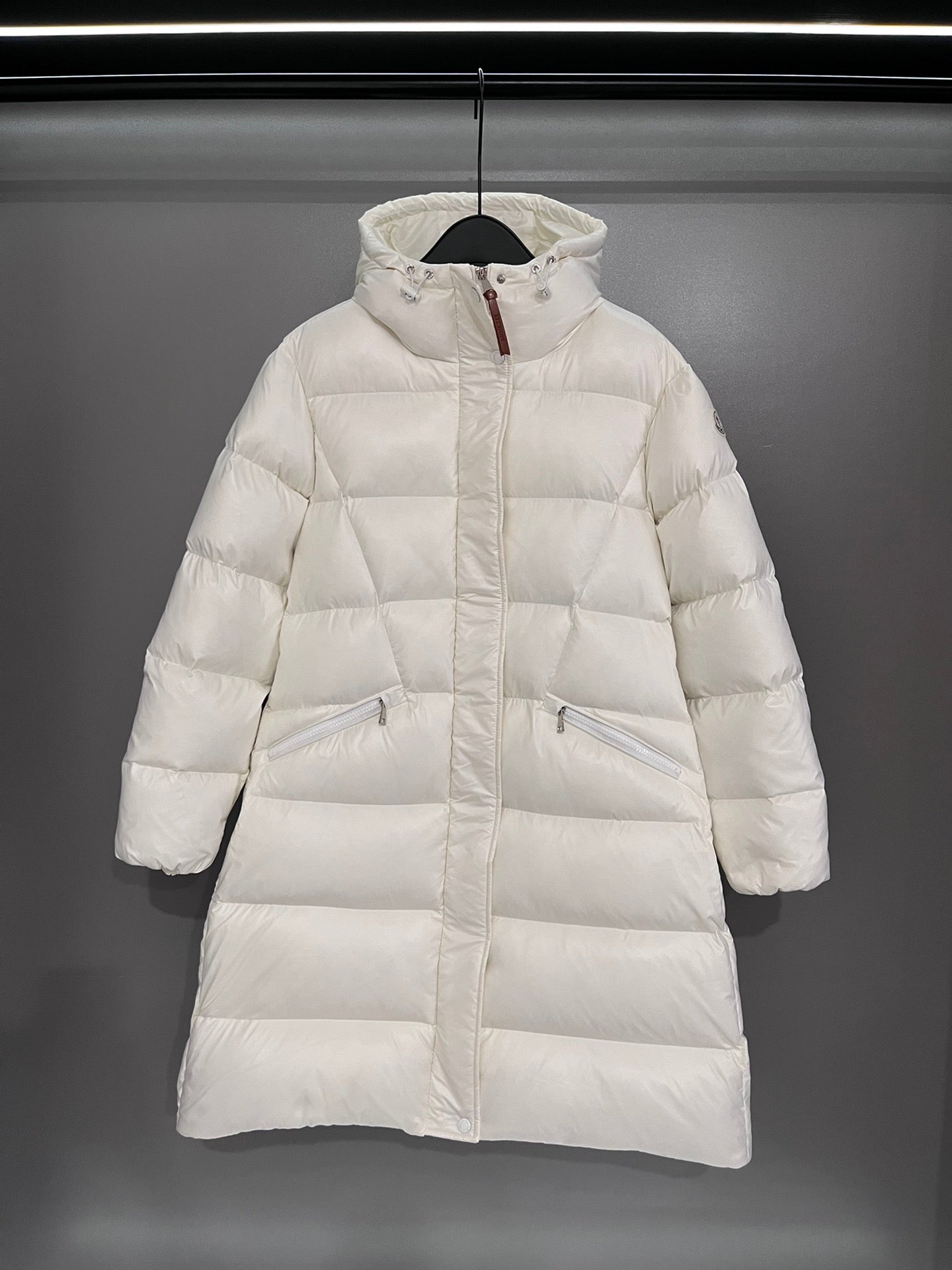 Moncler Down Feather Coat Long Sleeved For Women #1267756