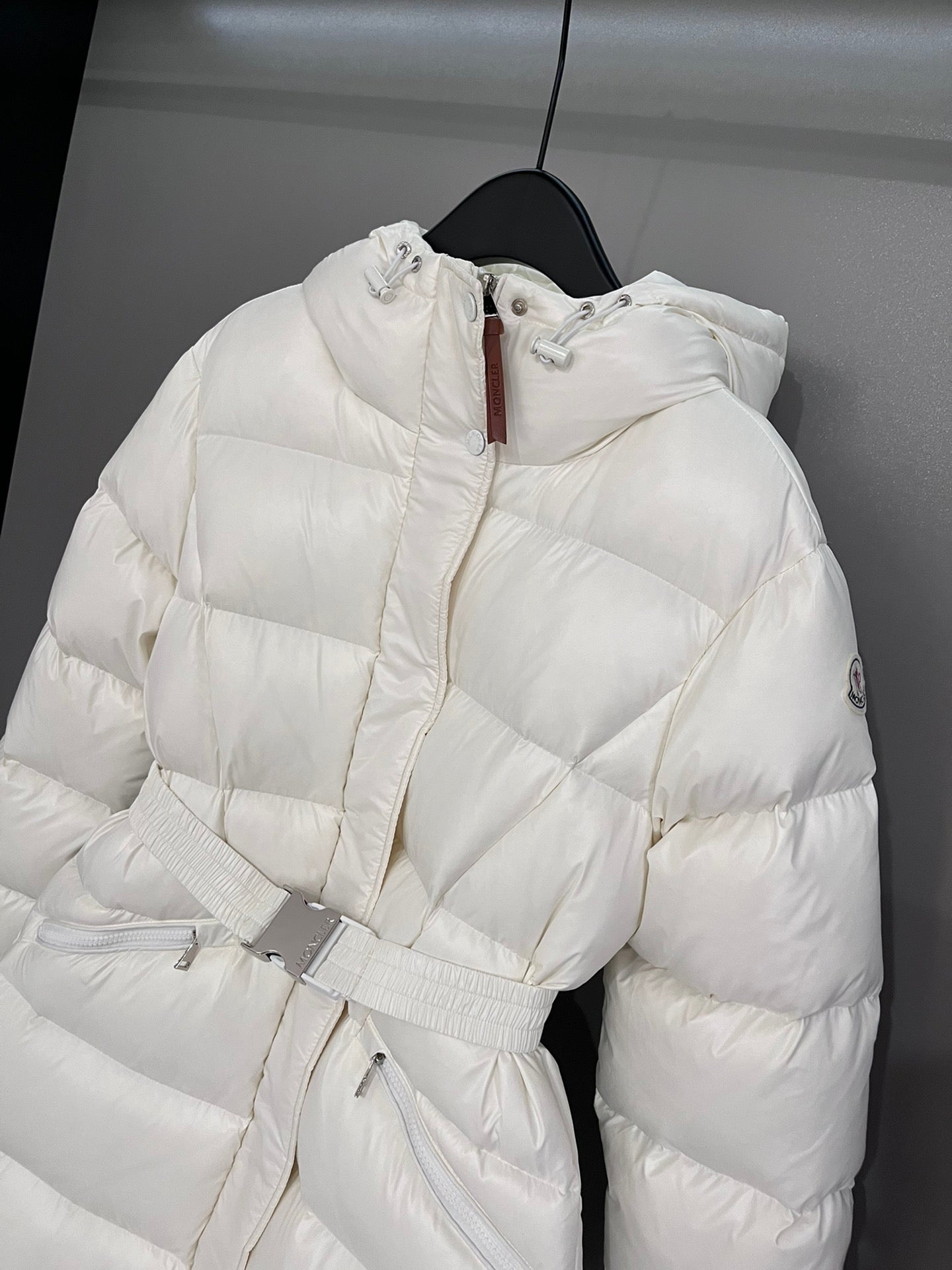 Moncler Down Feather Coat Long Sleeved For Women #1267756